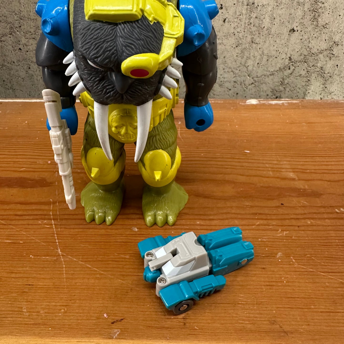 Longtooth G1 Transformers Action Figure Toy Incomplete
