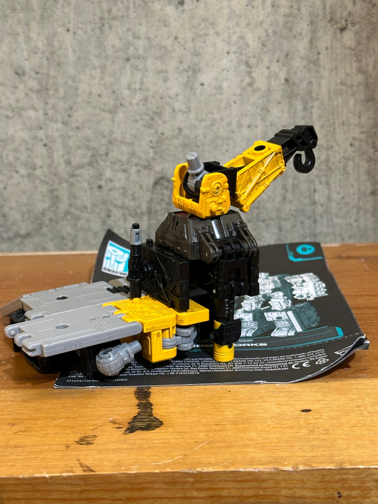 Ironworks Complete Deluxe War for Cybertron - Earthrise Transformers