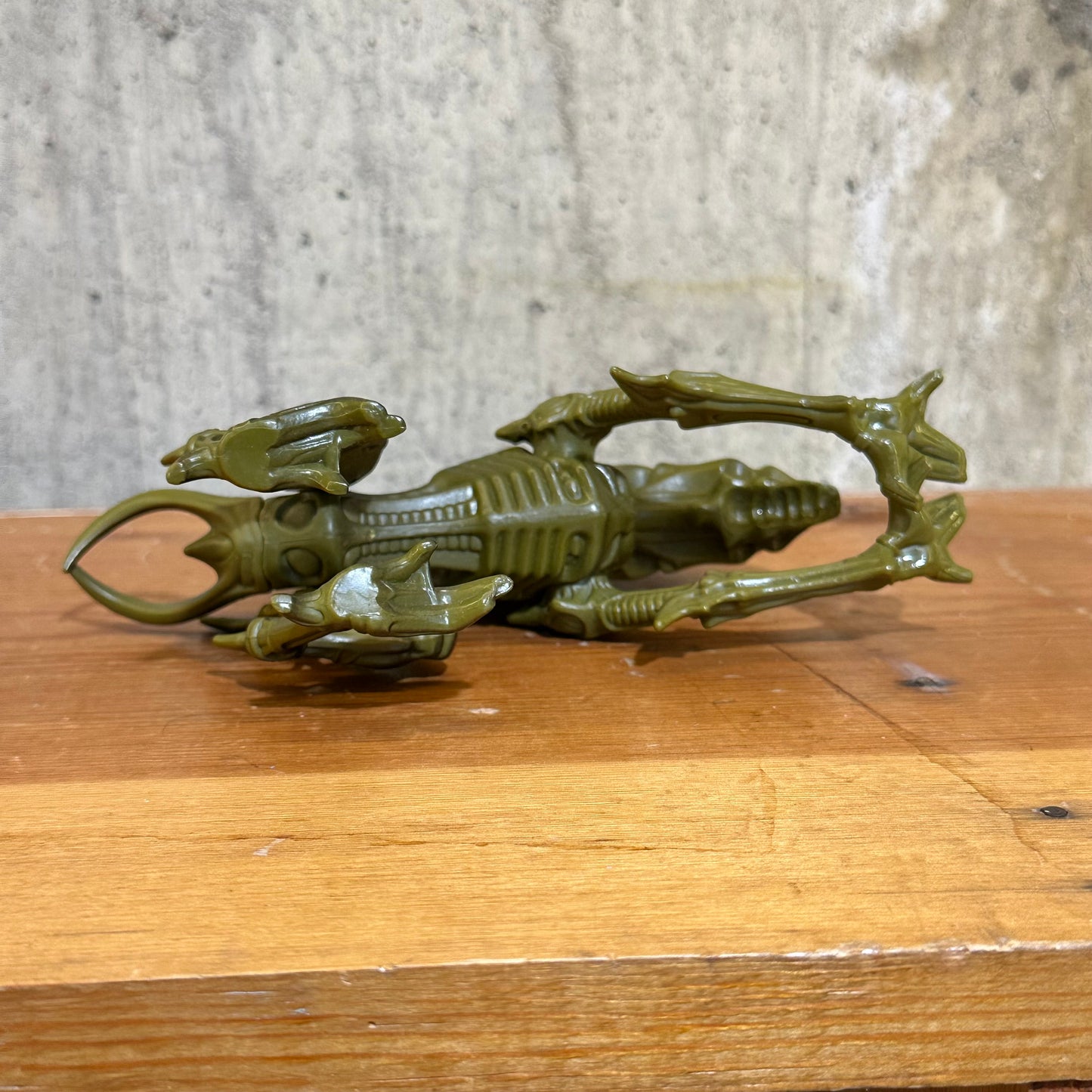 Wild Boar Alien Kenner Aliens Action Figure Toy 1994