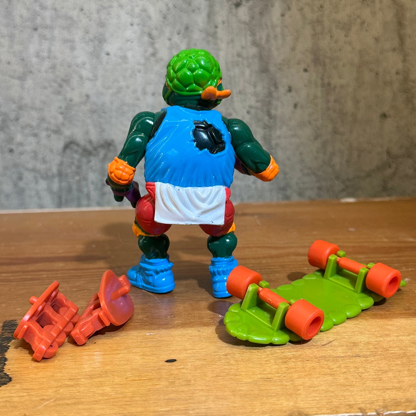 Skateboardin’ Mike TMNT Complete Vintage Ninja Turtles Action Figure Toy