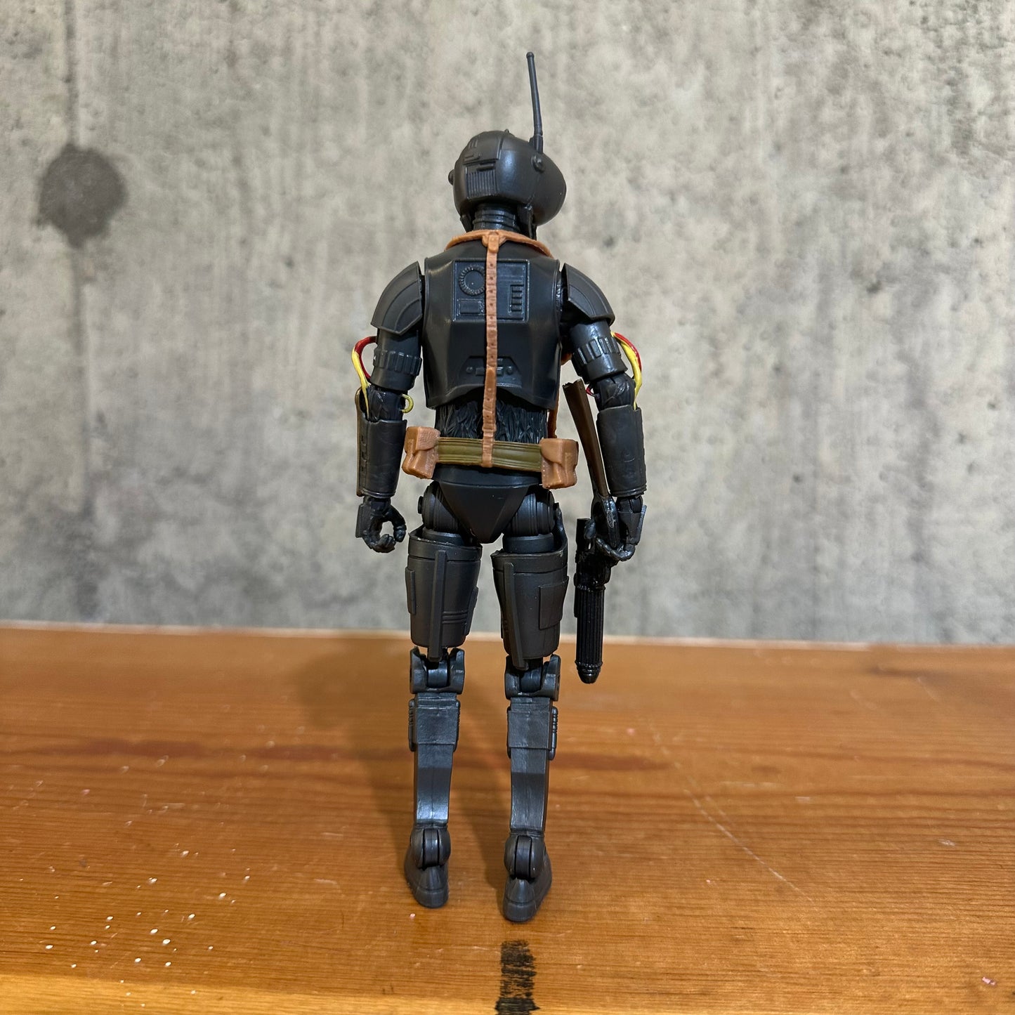Star Wars Black Series The Mandalorian Q9-0 Droid 6" Figure - Complete