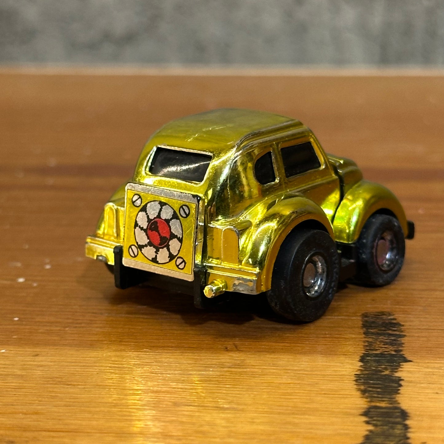 Bumblebee G2 Transformers Chrome Autobot Robot Toy
