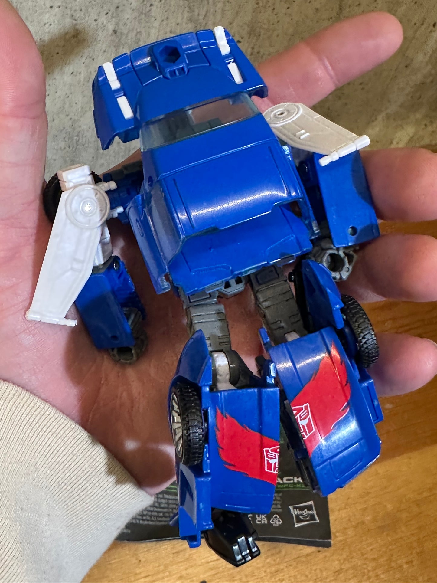 Transformers Tracks Complete Kingdom WFC Deluxe Class