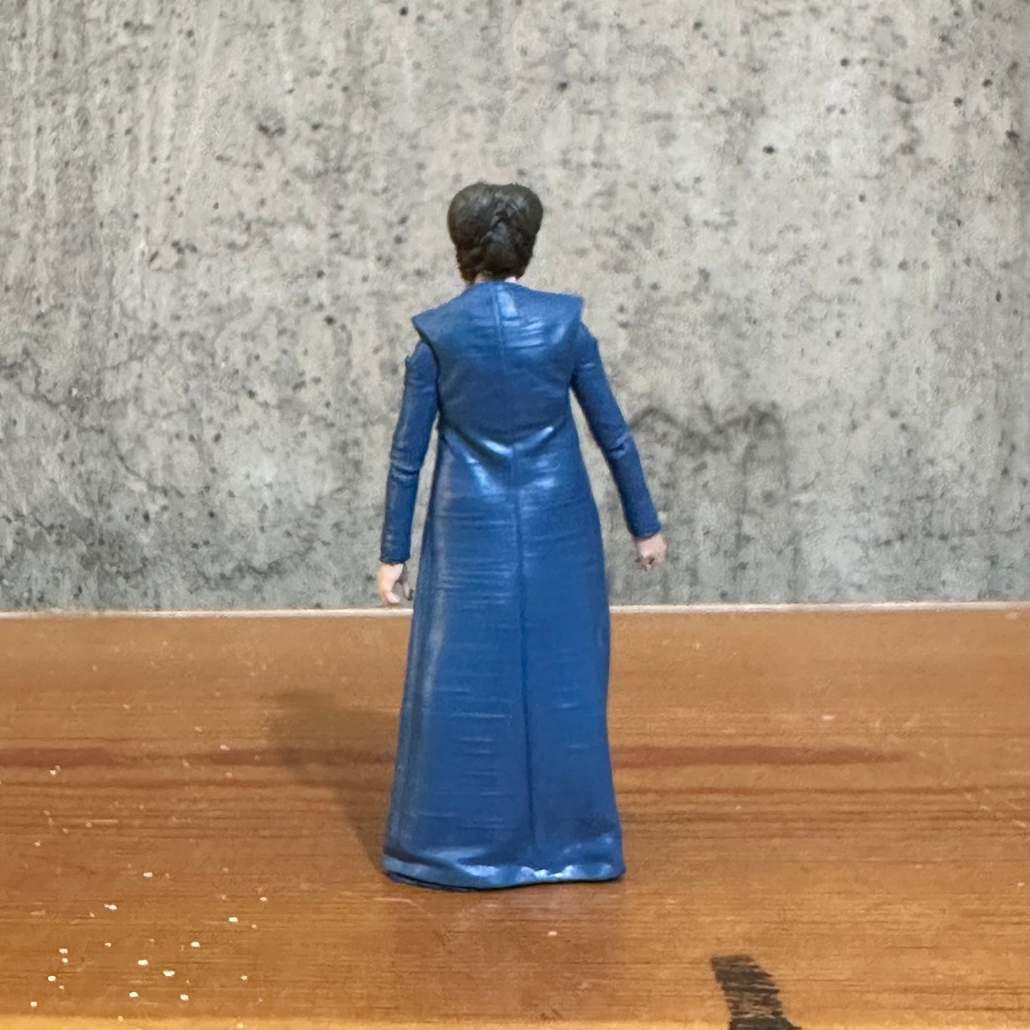 General Leia Organa Star Wars 3.75” Action Figure Toy