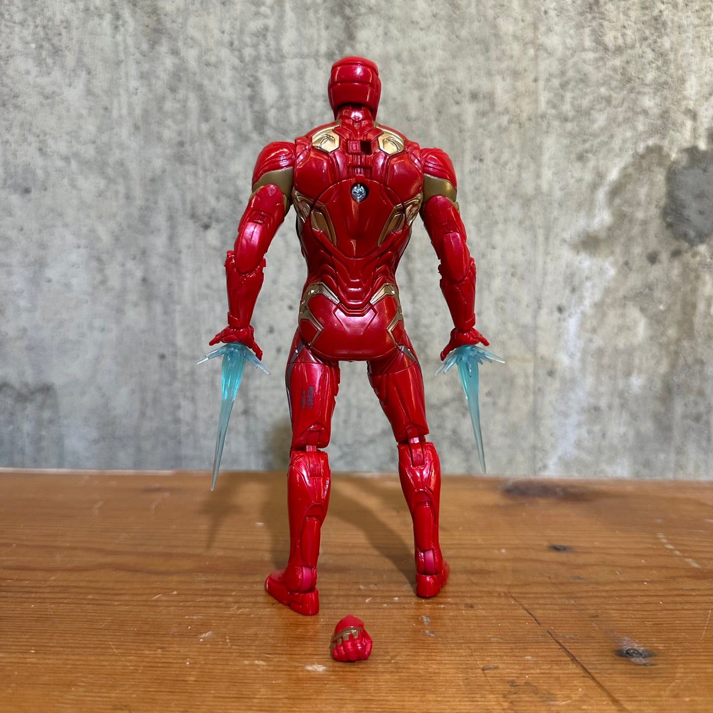 Iron Man Marvel Legends Thanos Wave 6” Action Figure Toy