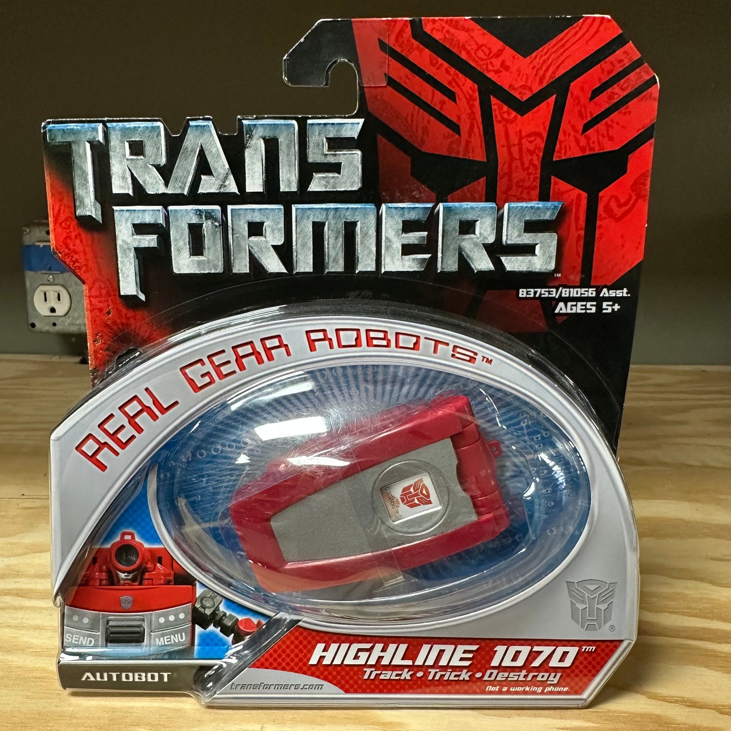 Highline 1070 Autobot Transformers Movie Real Gear Robots Sealed Action Figure Toy Cell Phone