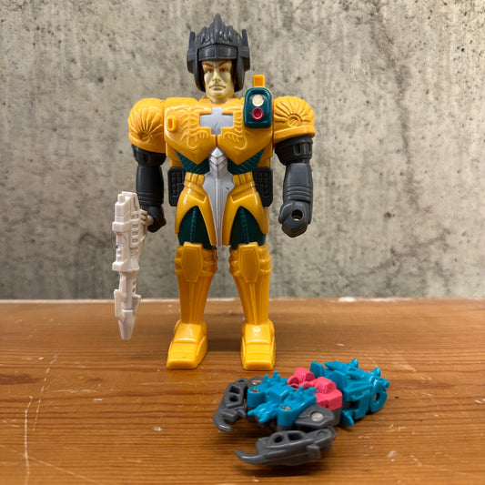 Pincher G1 Tranaformees Pretenders Action Figure Toy