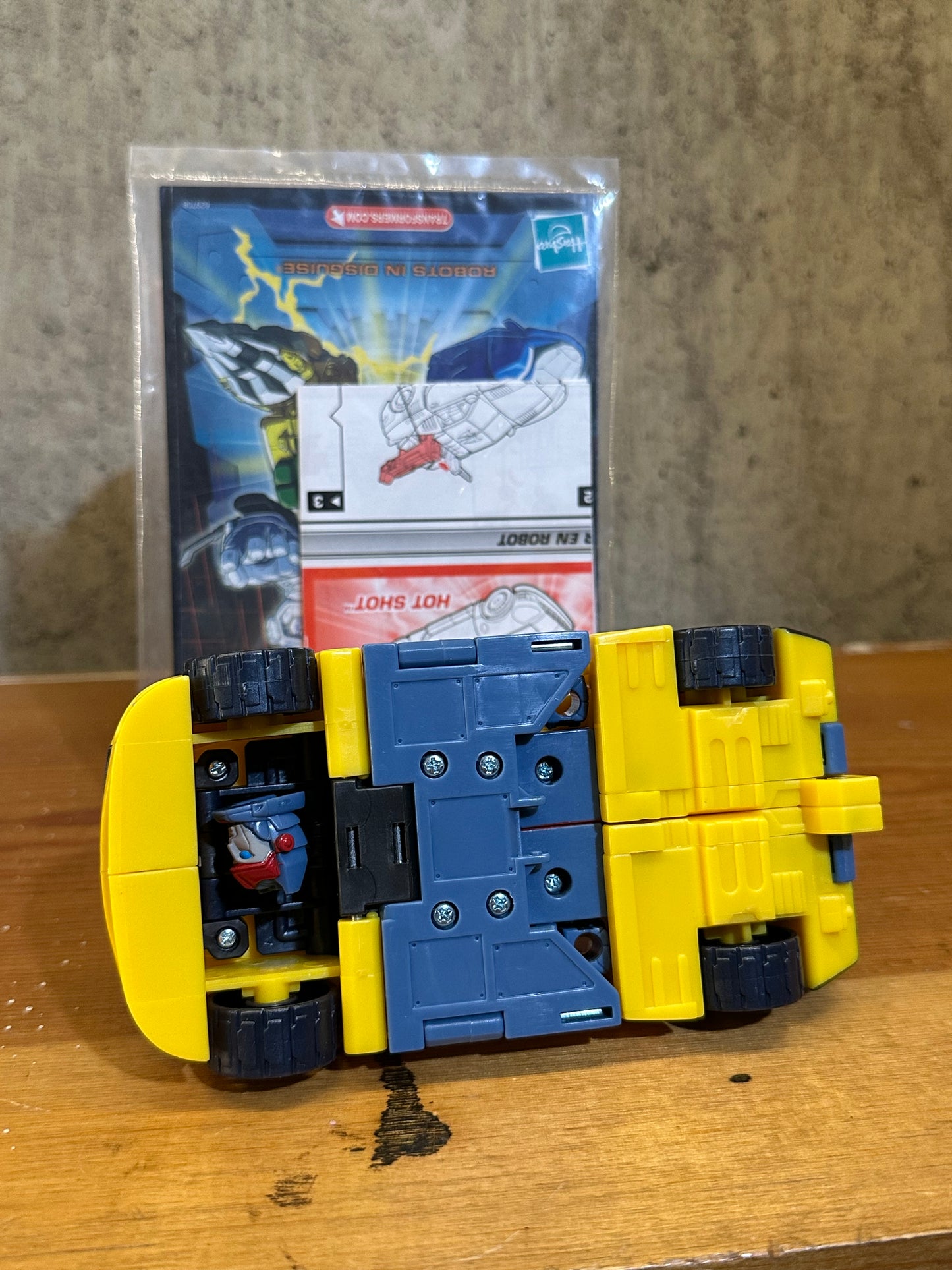 Hot Shot Transformers Energon Complete Robot Autobot Action Figure Toy