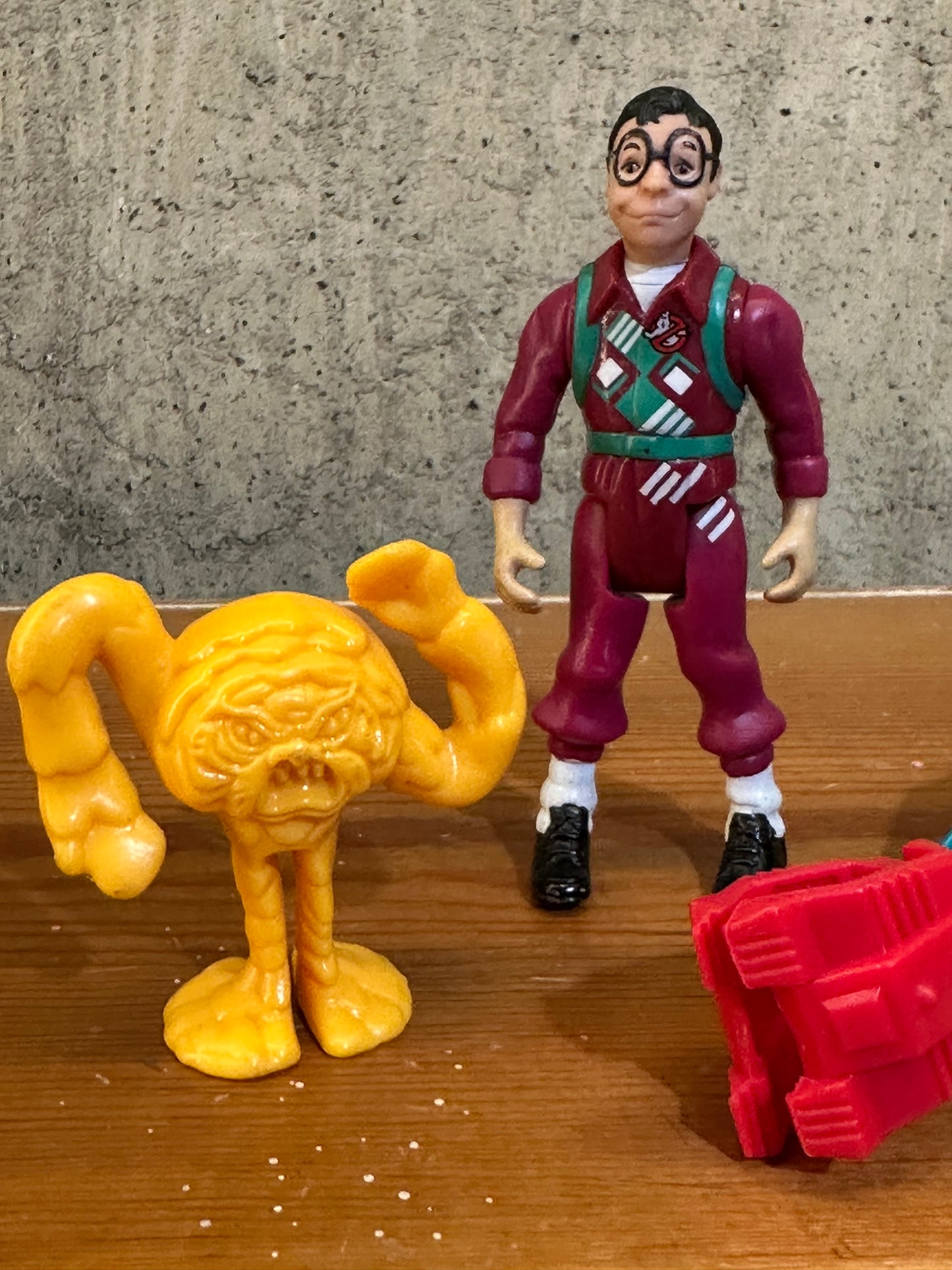 LOUIS TULLY Kenner 1984 COMPLETE Power Pincher Vapor Ghost The Real Ghostbusters