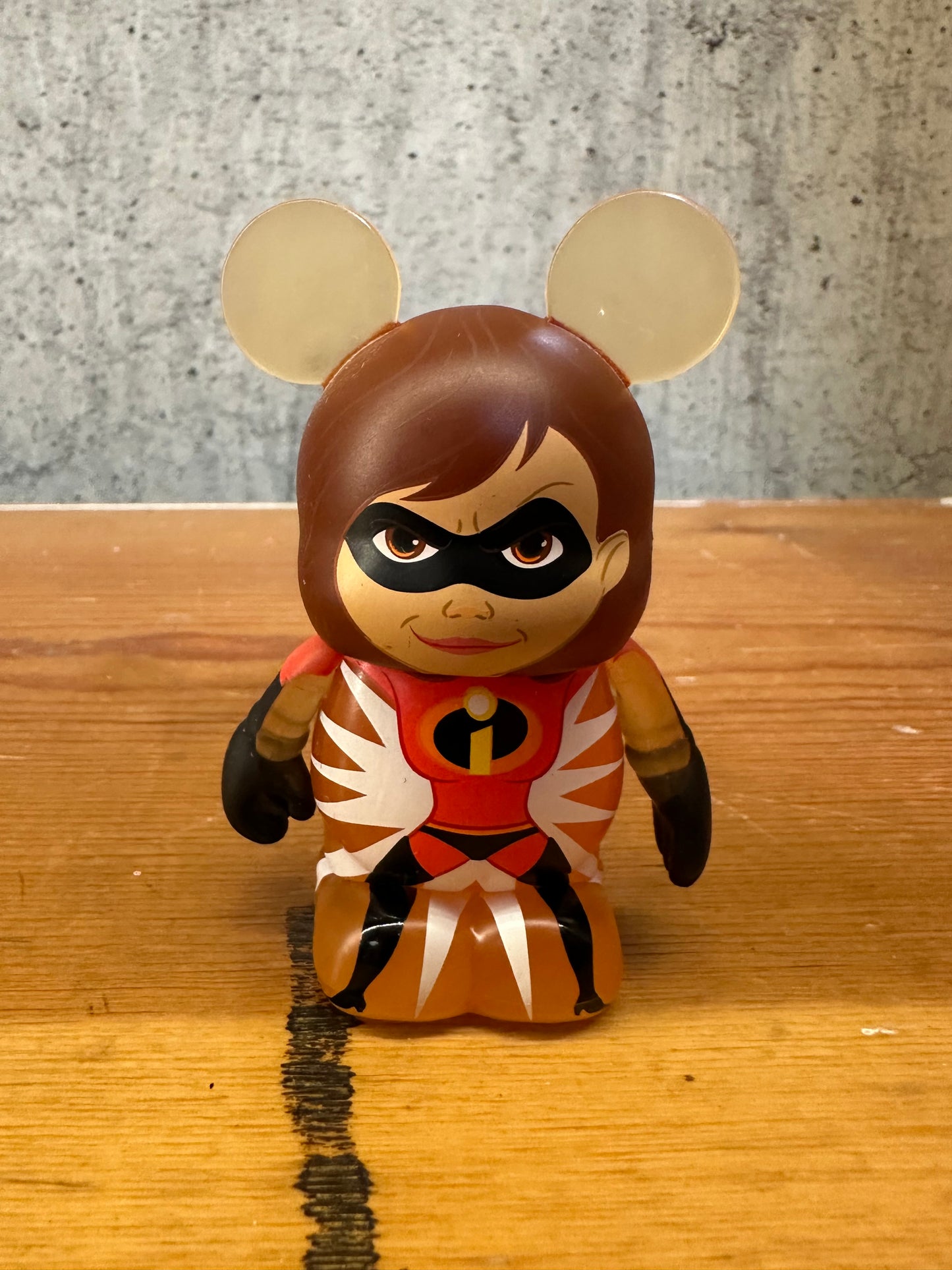 Disney Vinylmation Pixar Series 2 : Mrs Incredible The Incredibles 3” Figure
