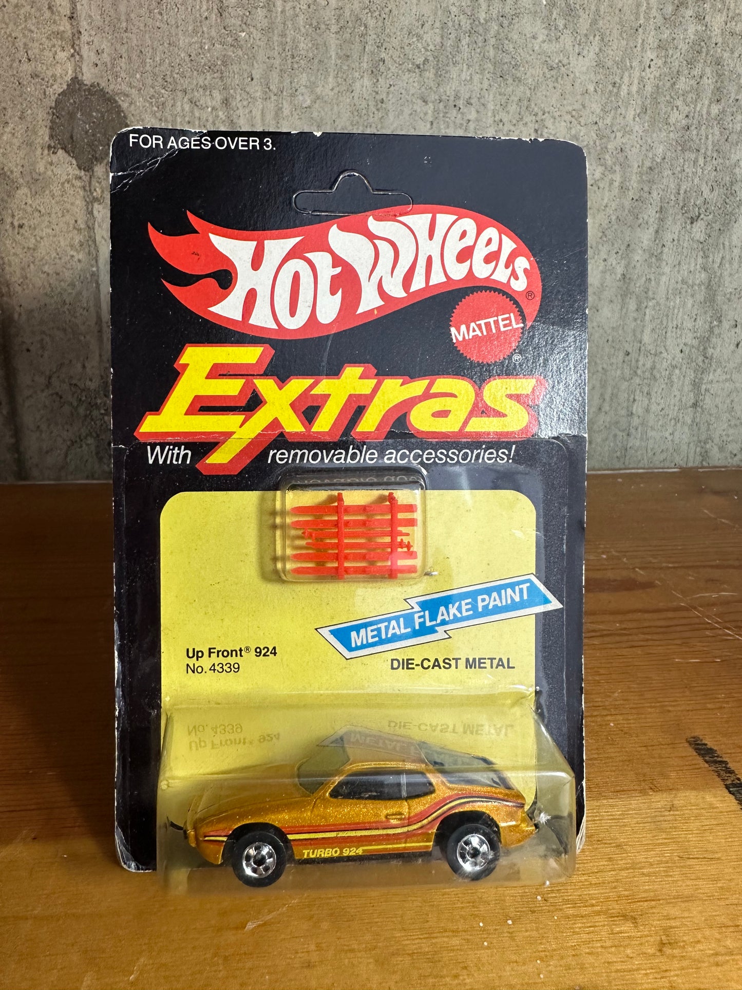 Up Front 924 No. 4339 Hot Wheels Extras with Removable Accessories 1982