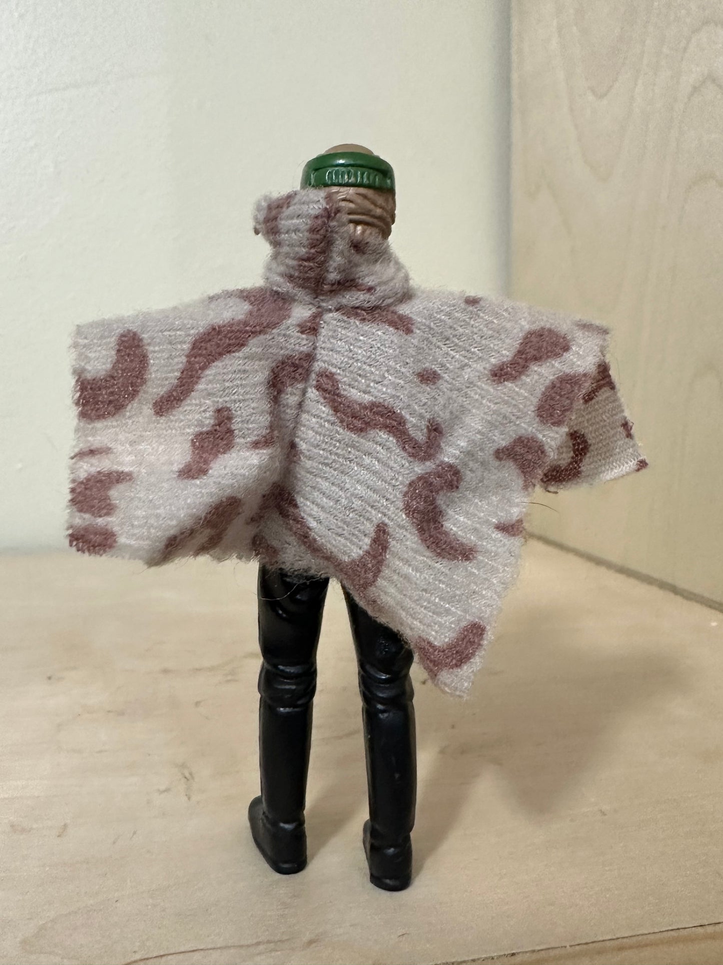 1985 Kenner Star Wars Last 17 Incomplete Rebel Leader Endor Luke Skywalker with Coin Action Figure Toy