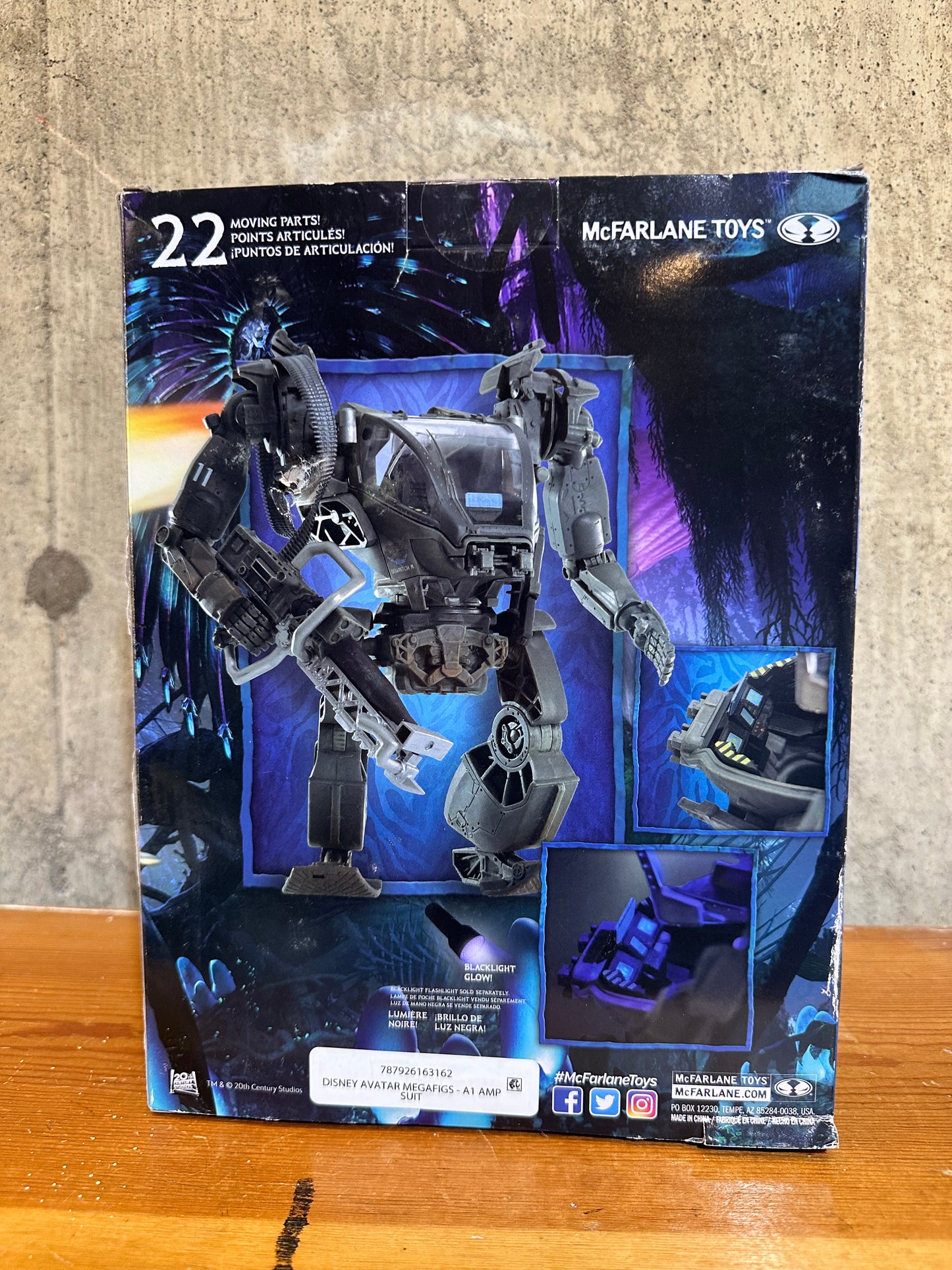 AVATAR A1 Amp Suit Mega Action Figure Sealed Mcfarlane