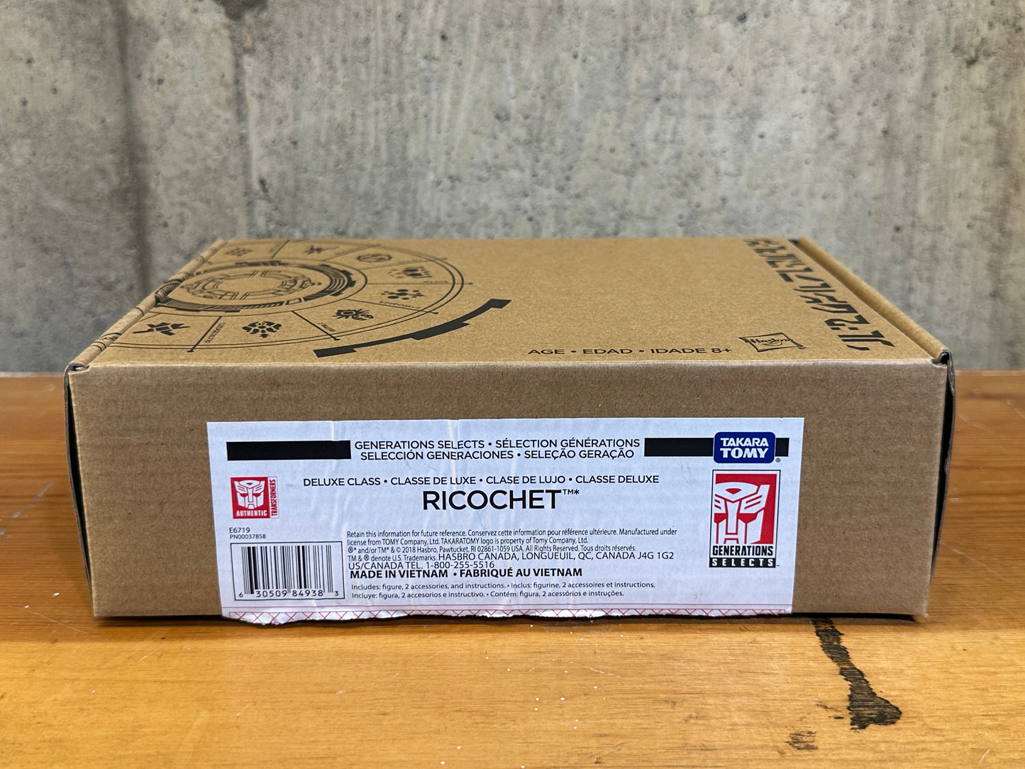 Transformers Generations Selects RICOCHET Deluxe Class WFC Hasbro Figure