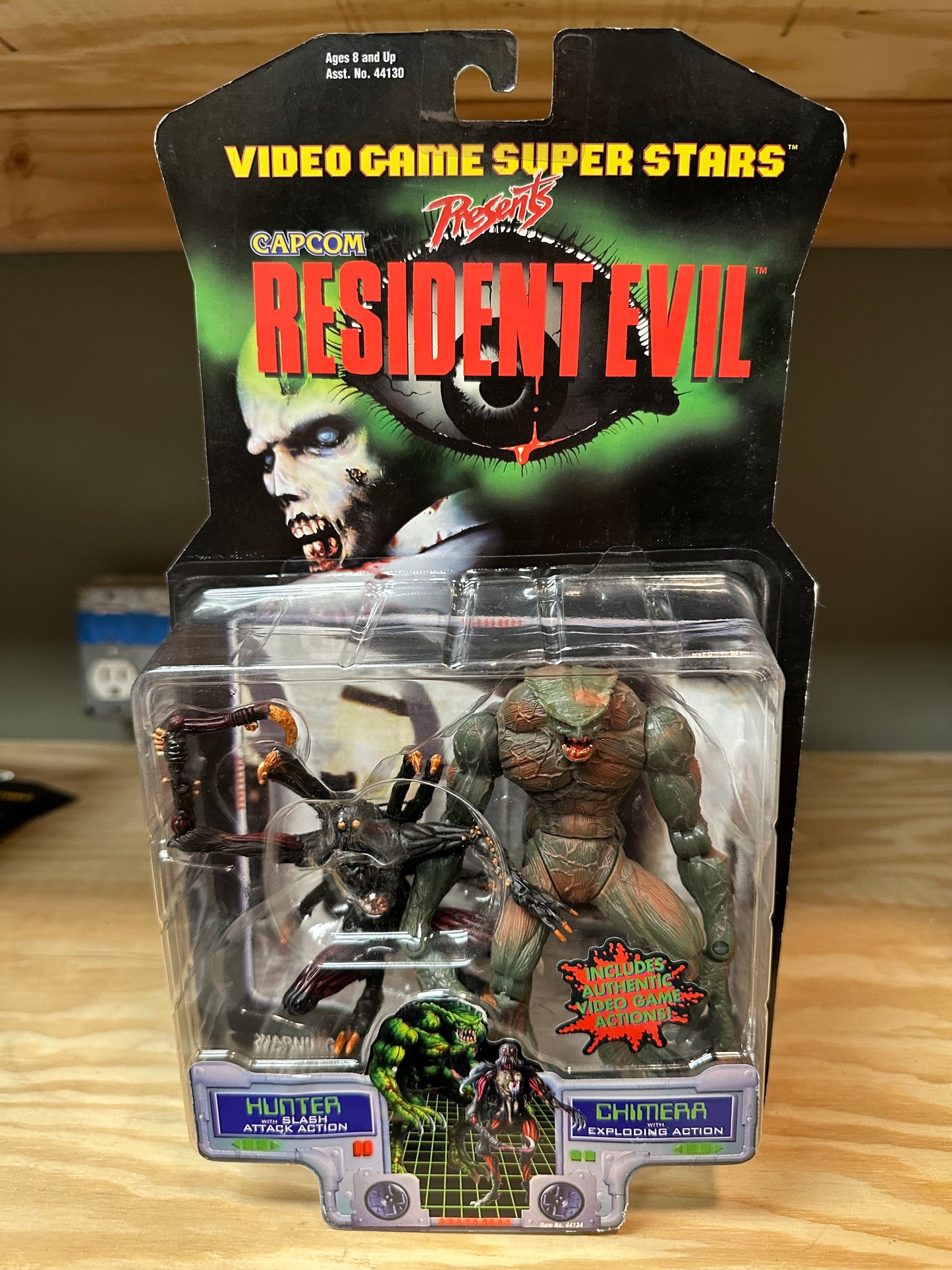 Hunter with Chimera Resident Evil Capcom Sealed Action Figure Toy Biz