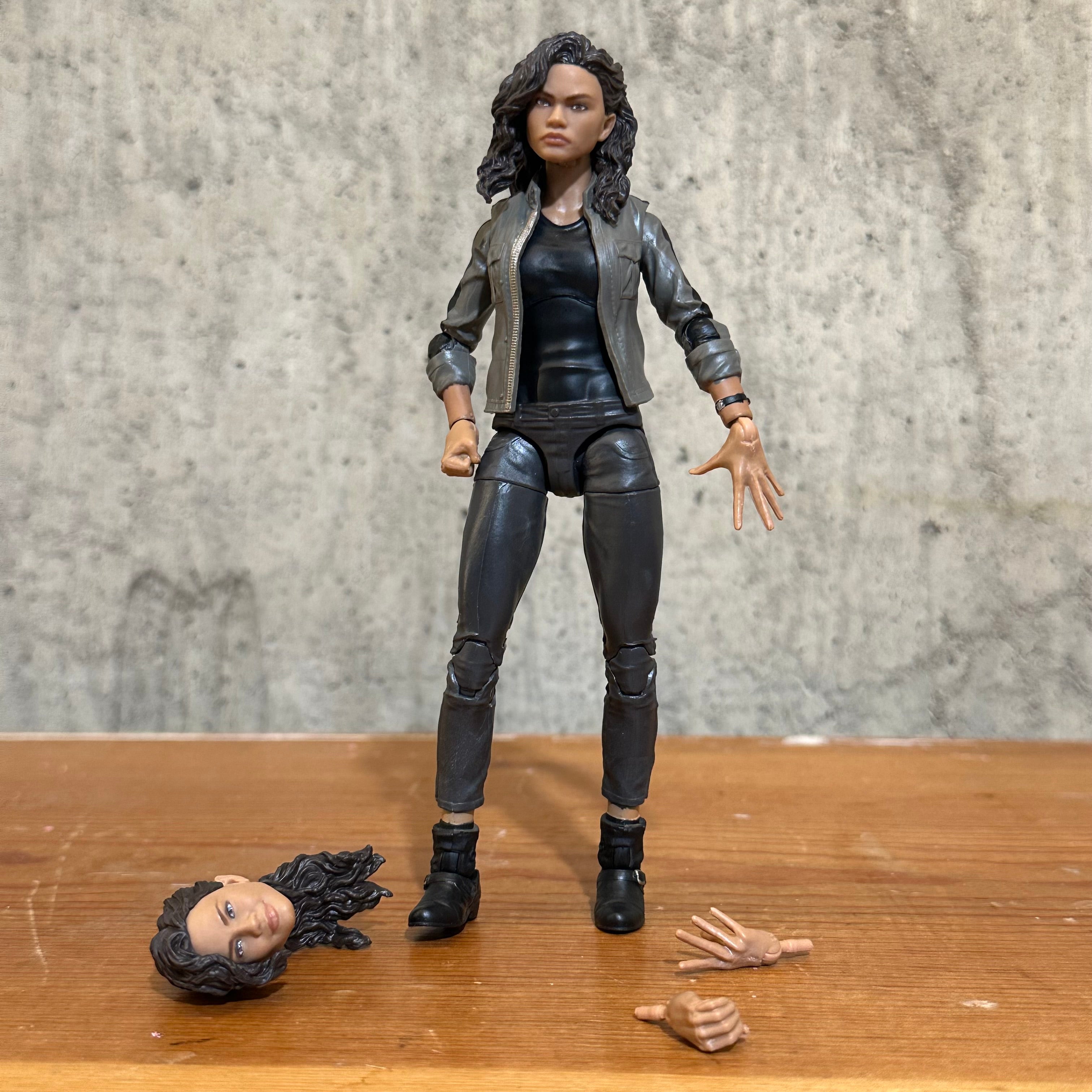 マーベルレジェンド　ピーター　MJ Amazon.com: Marvel Legends Series MJ, Spider-Man: No Way Home