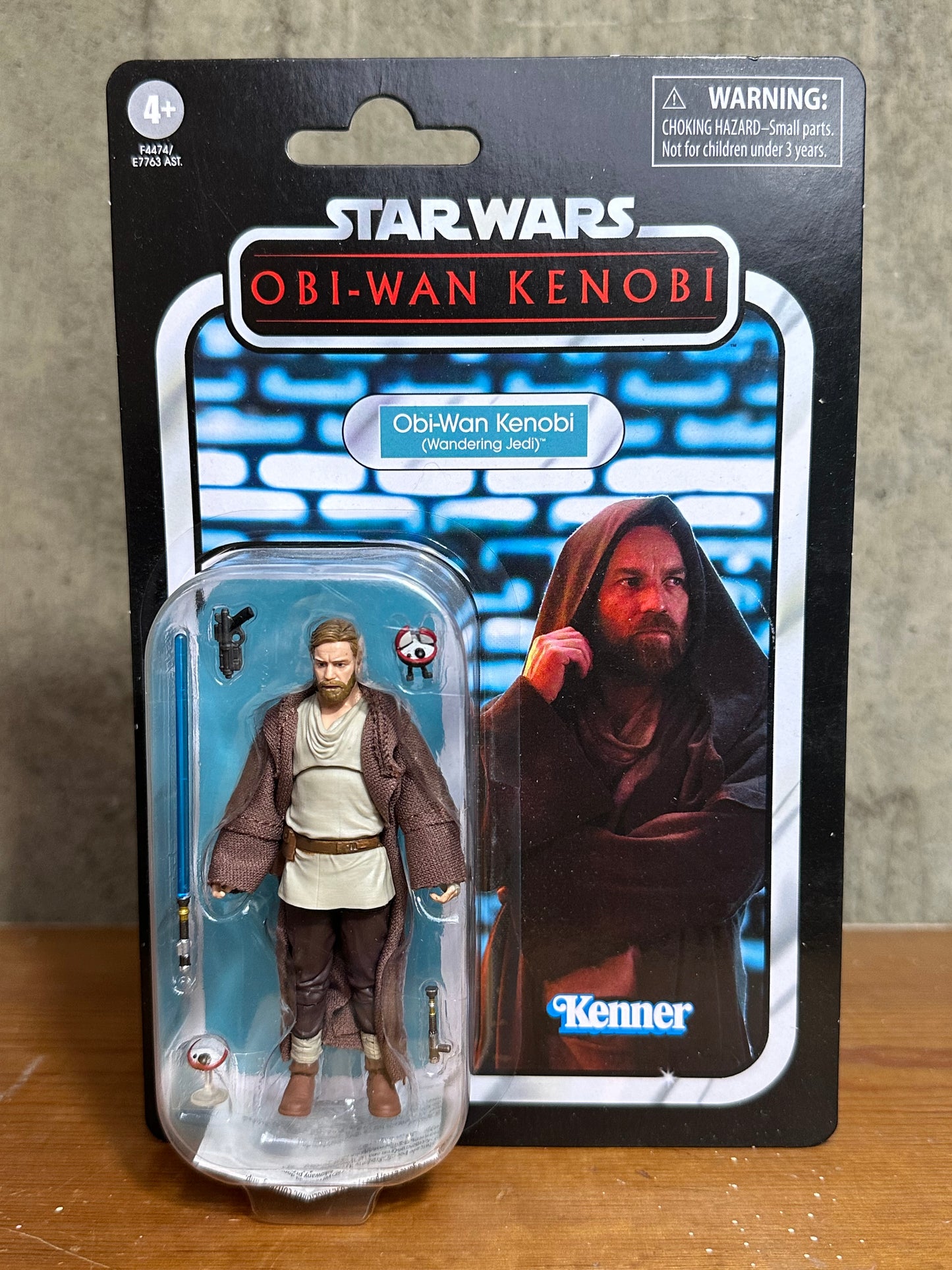 Obi Wan Kenobi Wandering Jedi Star Wars Vintage Collection 3.75” Action Figure Toy