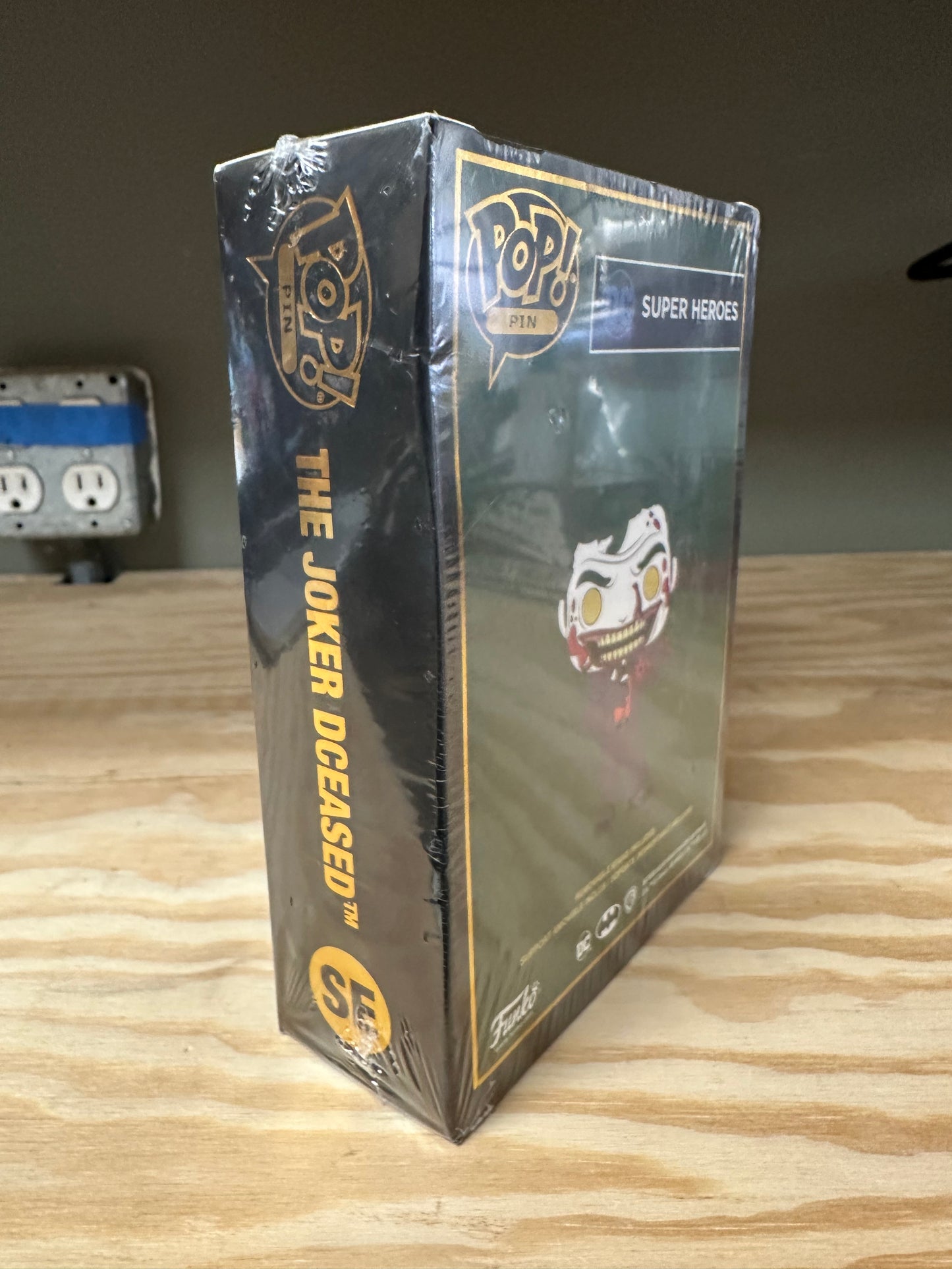 The Joker Dceased Funko Pop Enamel Pin Sealed DC Comics