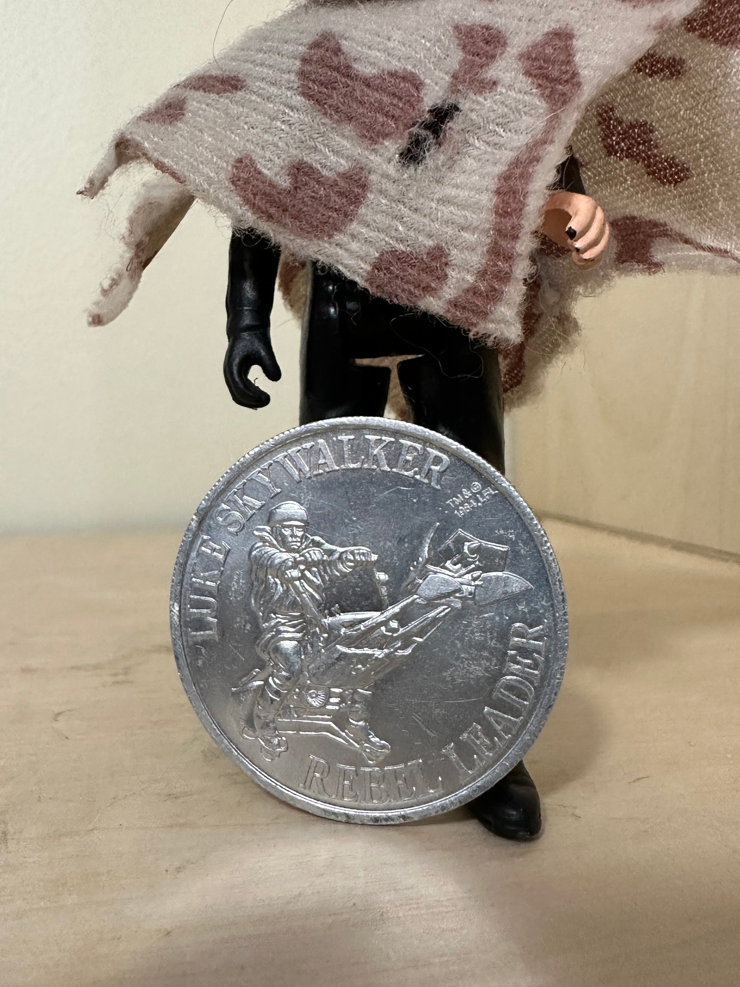 1985 Kenner Star Wars Last 17 Incomplete Rebel Leader Endor Luke Skywalker with Coin Action Figure Toy
