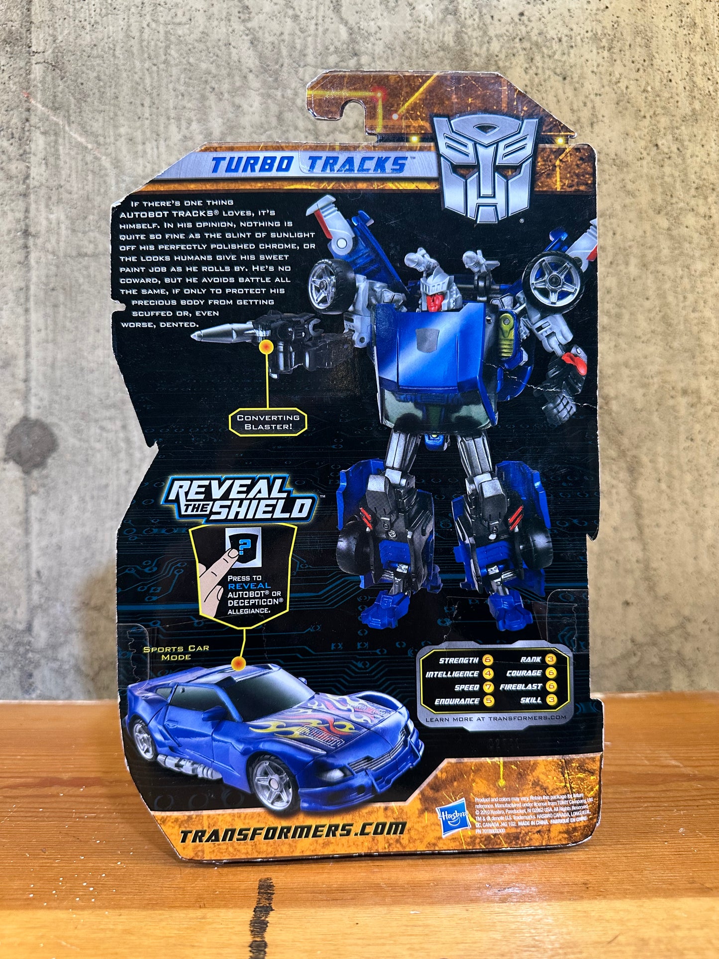 Turbo Tracks Reveal the Shield Transformers Hub Network Action Figure MOC