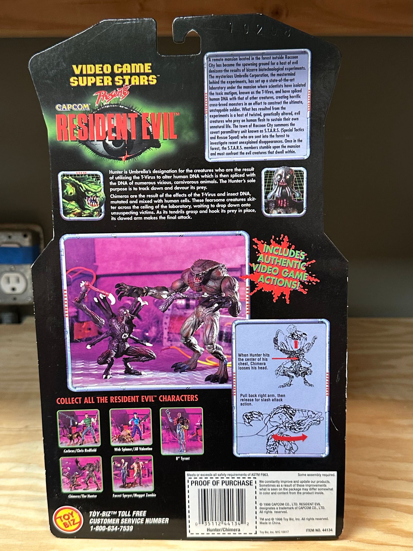 Hunter with Chimera Resident Evil Capcom Sealed Action Figure Toy Biz