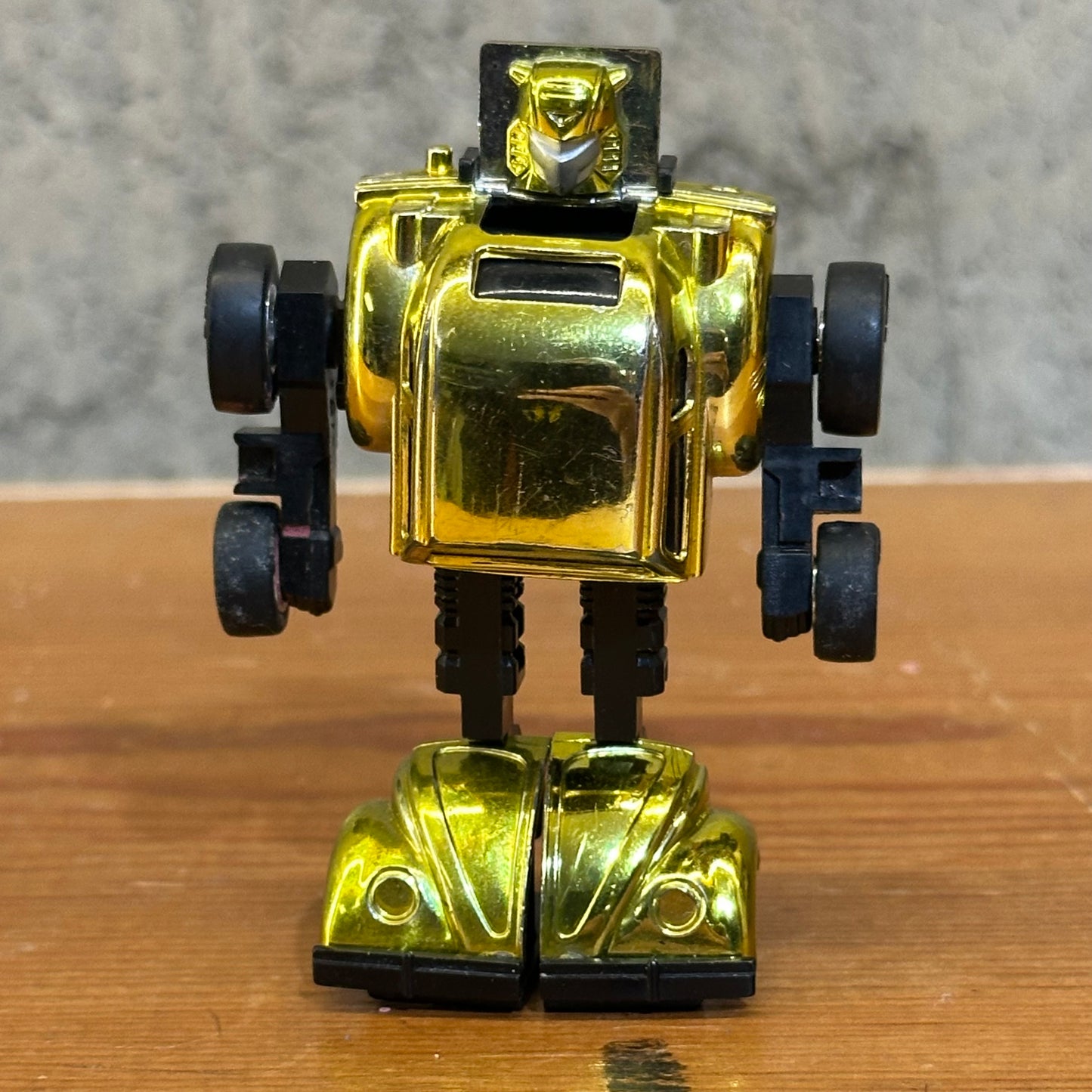 Bumblebee G2 Transformers Chrome Autobot Robot Toy