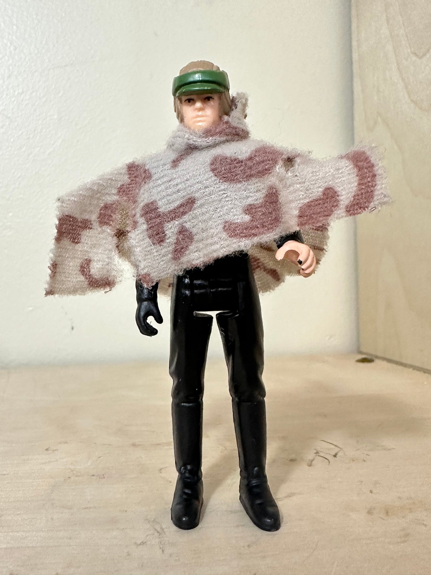 1985 Kenner Star Wars Last 17 Incomplete Rebel Leader Endor Luke Skywalker with Coin Action Figure Toy