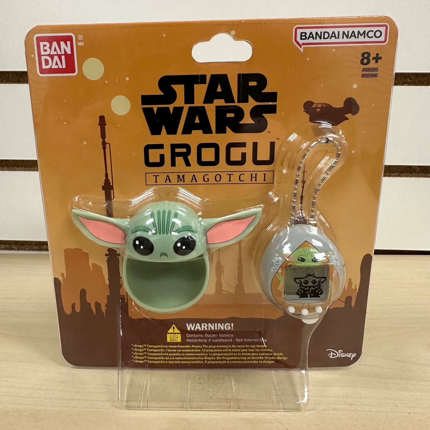 Grogu Tamagotchi Star Wars Bandai Namco Disney