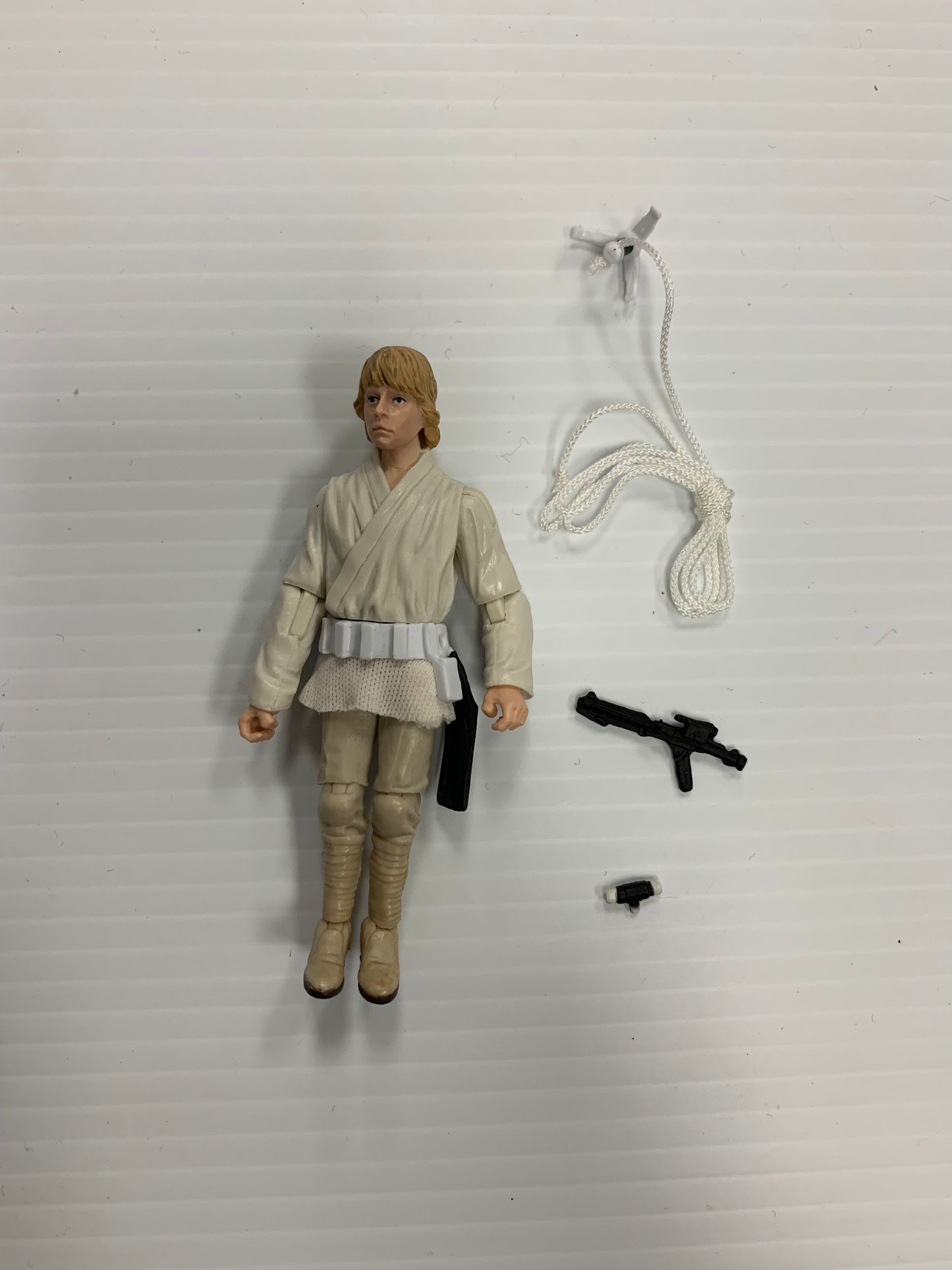 Star Wars Vintage Collection Luke Skywalker 3.75” Action Figure Toy