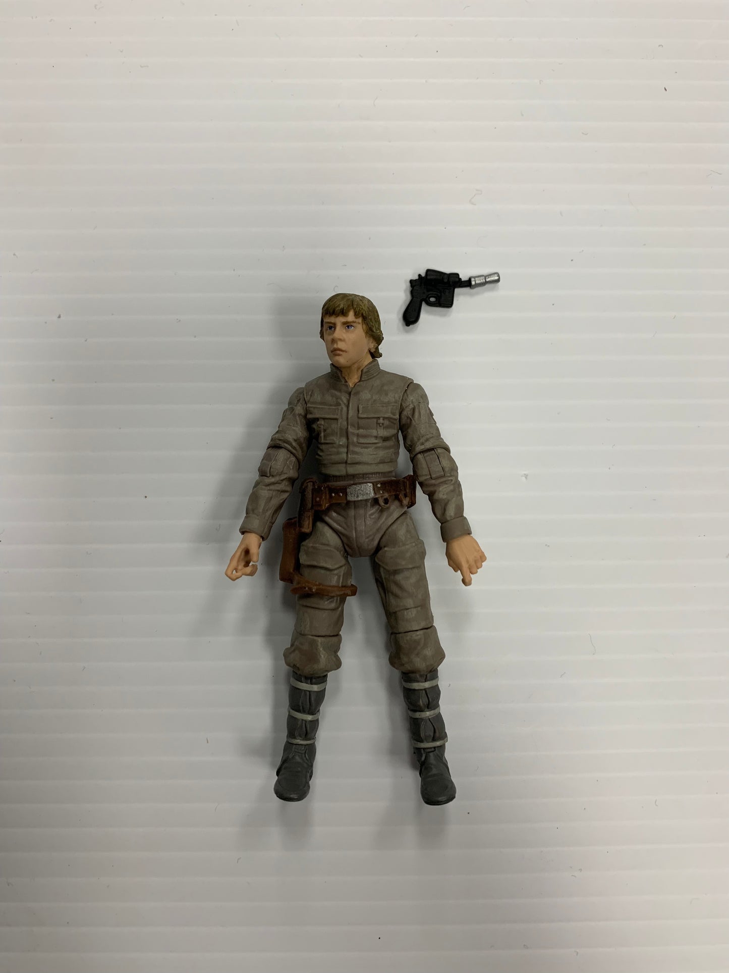 Star Wars Vintage Collection Luke Skywalker (Bespin Fatigues) 3.75” Action Figure Toy