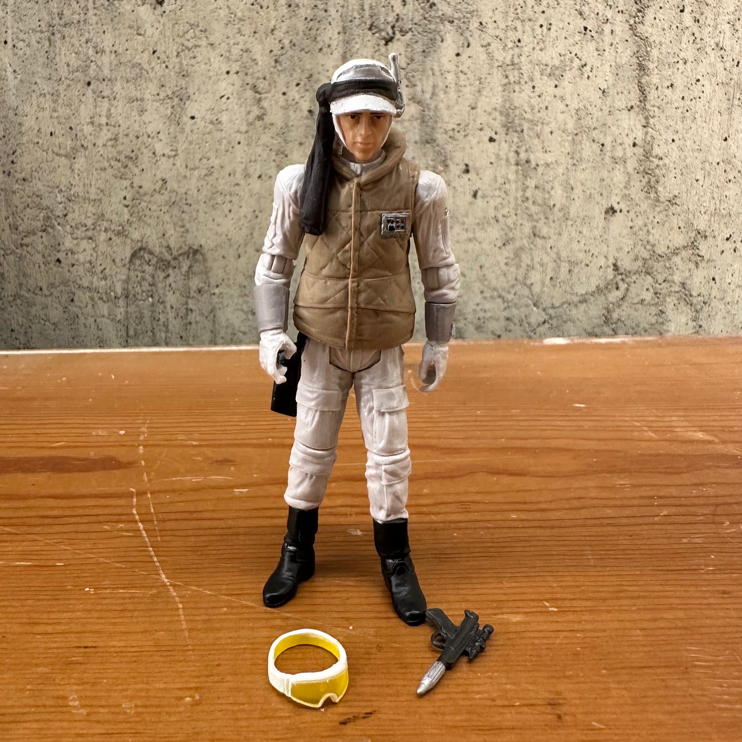 Hoth Rebel Soldier VTC 2011 Star Wars 3.75” Action Figure Toy