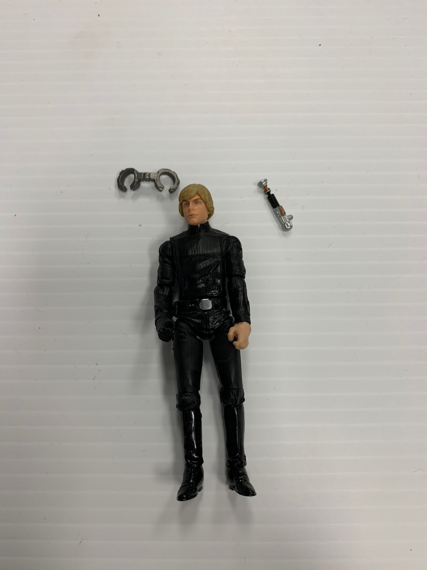 Star Wars Vintage Collection Luke Skywalker (Jedi Knight Outfit) 3.75” Action Figure Toy