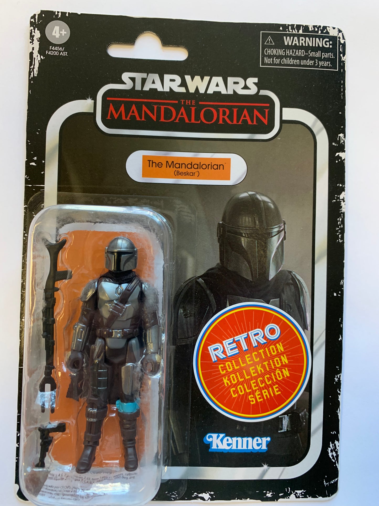 Star Wars Retro Series The Mandalorian (Beskar)