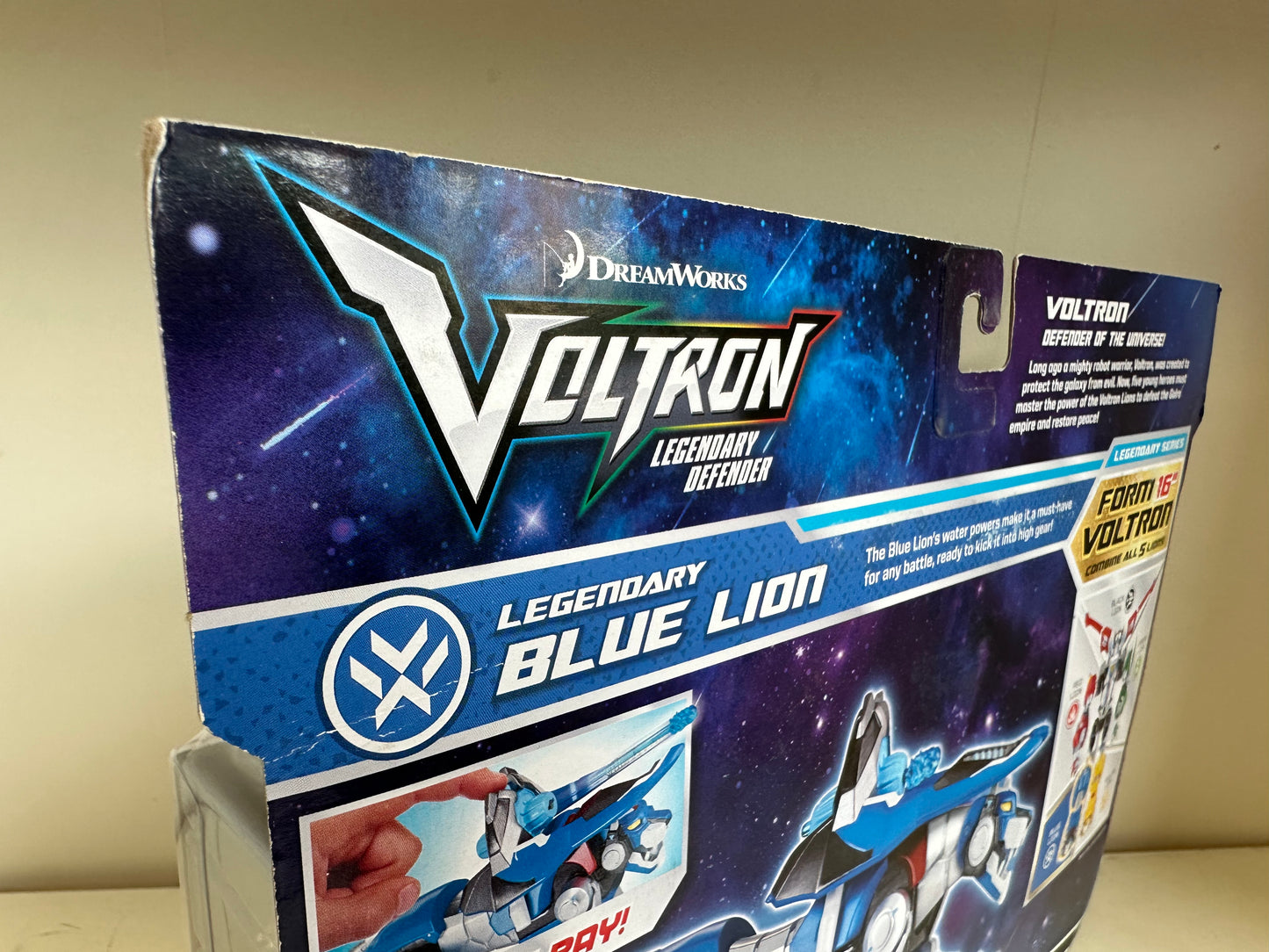Voltron Legendary Defender Dreamworks Blue Lion Playmates