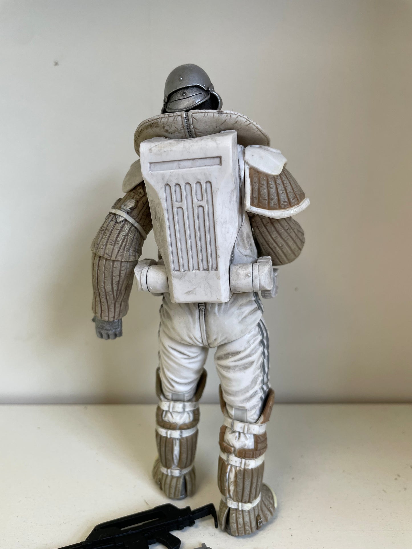 Neca Alien 3 Weyland Yutani Action Figure