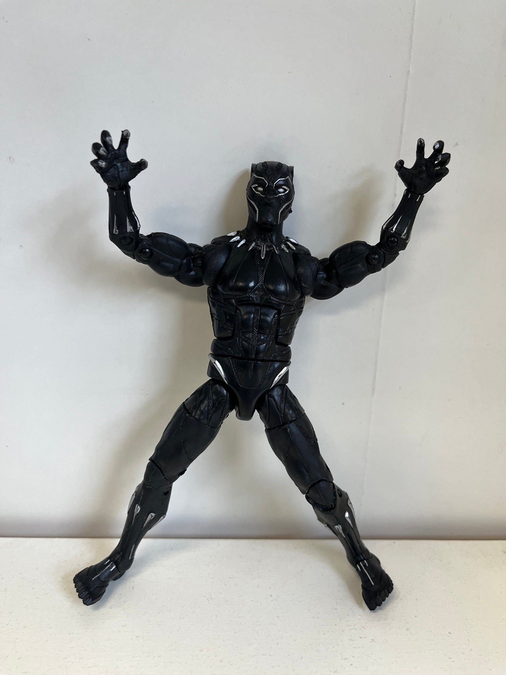 FIGURINE MARVEL LEGENDS Panthère Noire 2 Wakanda Forever NAKIA 6" EUR FIGURINE MARVEL LEGENDS Panthère Noire 2 Wakanda Forever NAKIA 6" EUR