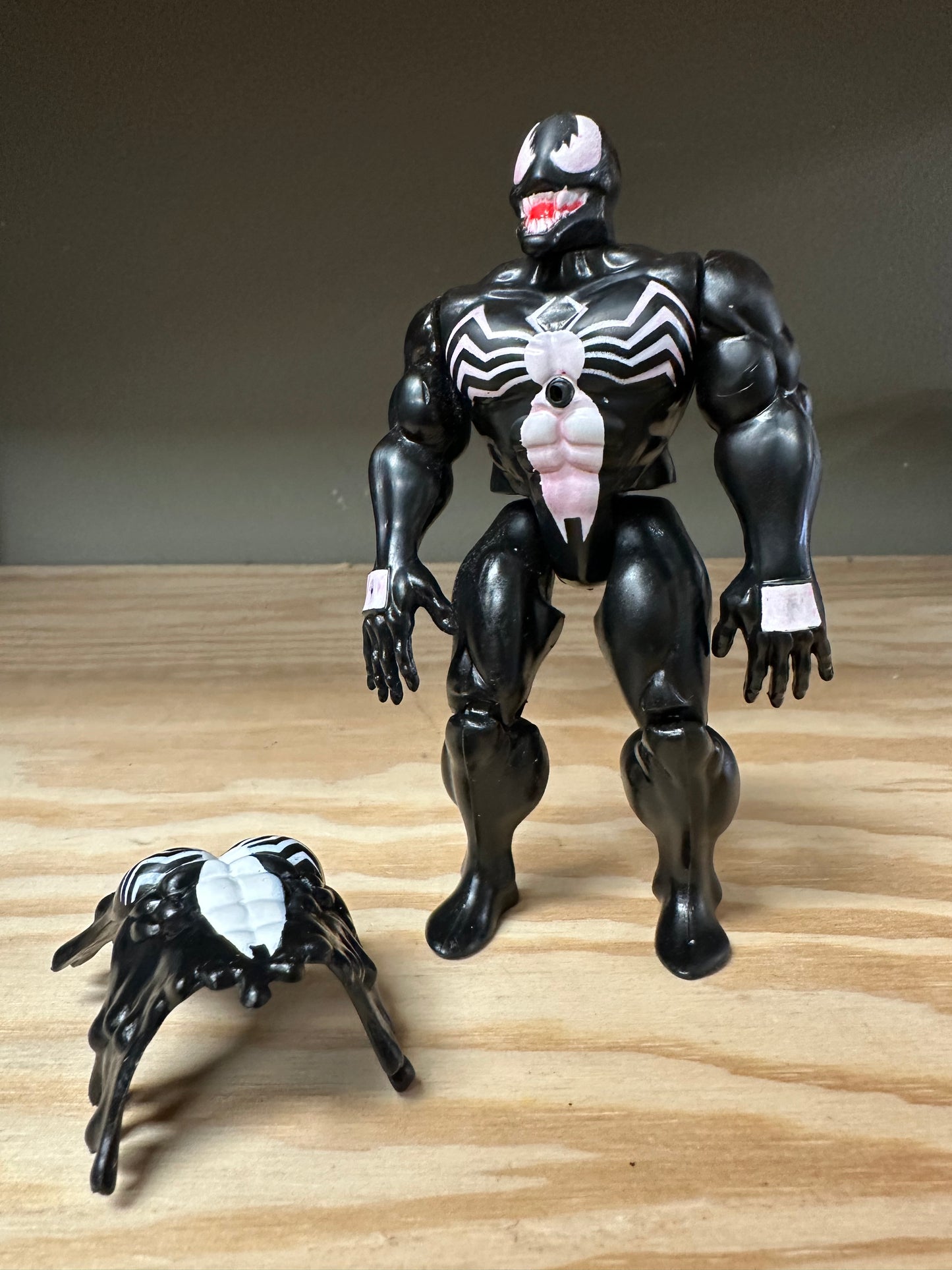 1991 Marvel Toy Biz Venom Action Figure Toy