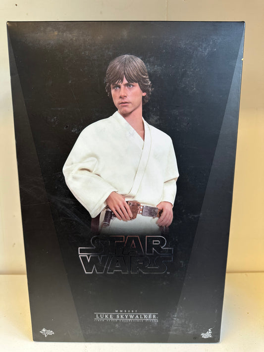 Star Wars Hot Toys 1/6th Scale Luke Skywalker Complete in Open Box