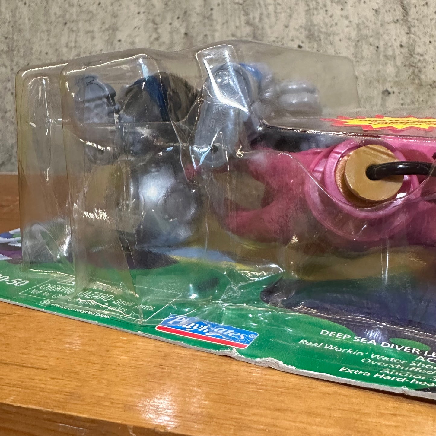 Deep Sea Leo TMNT Adventurers Sealed MOC Cracked Bubble Wear