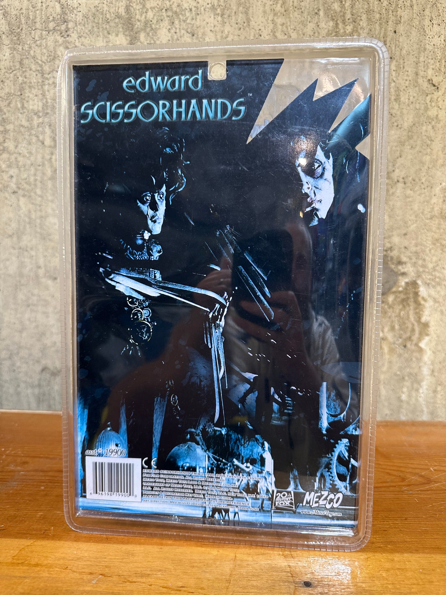 Edward Scissorhands Mezco Action Figure Toy Doll Factory Sealed
