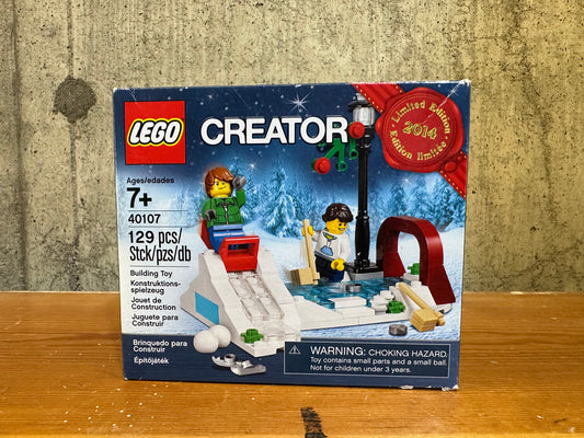 Lego 40107 Winter Skating Scene Sealed Building Toy