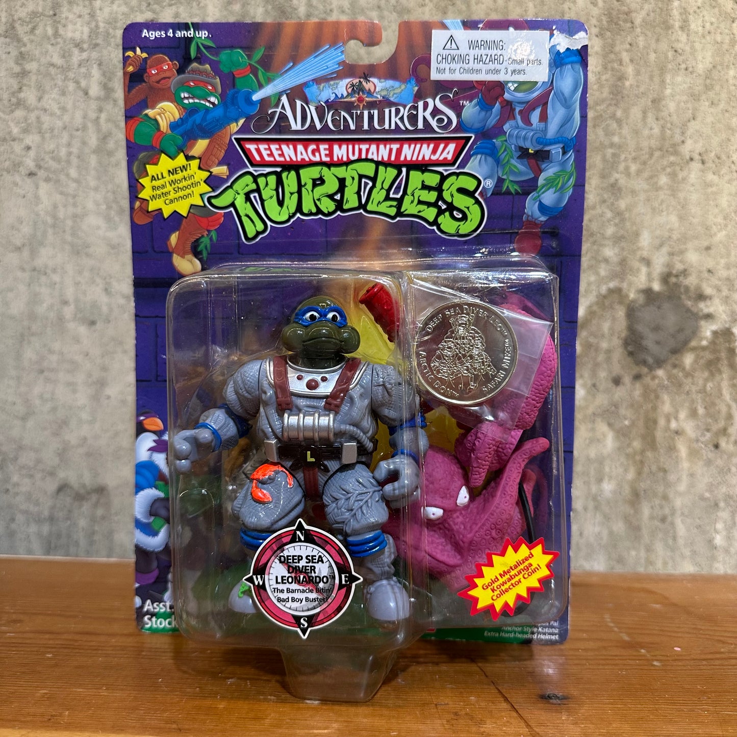 Deep Sea Leo TMNT Adventurers Sealed MOC Cracked Bubble Wear