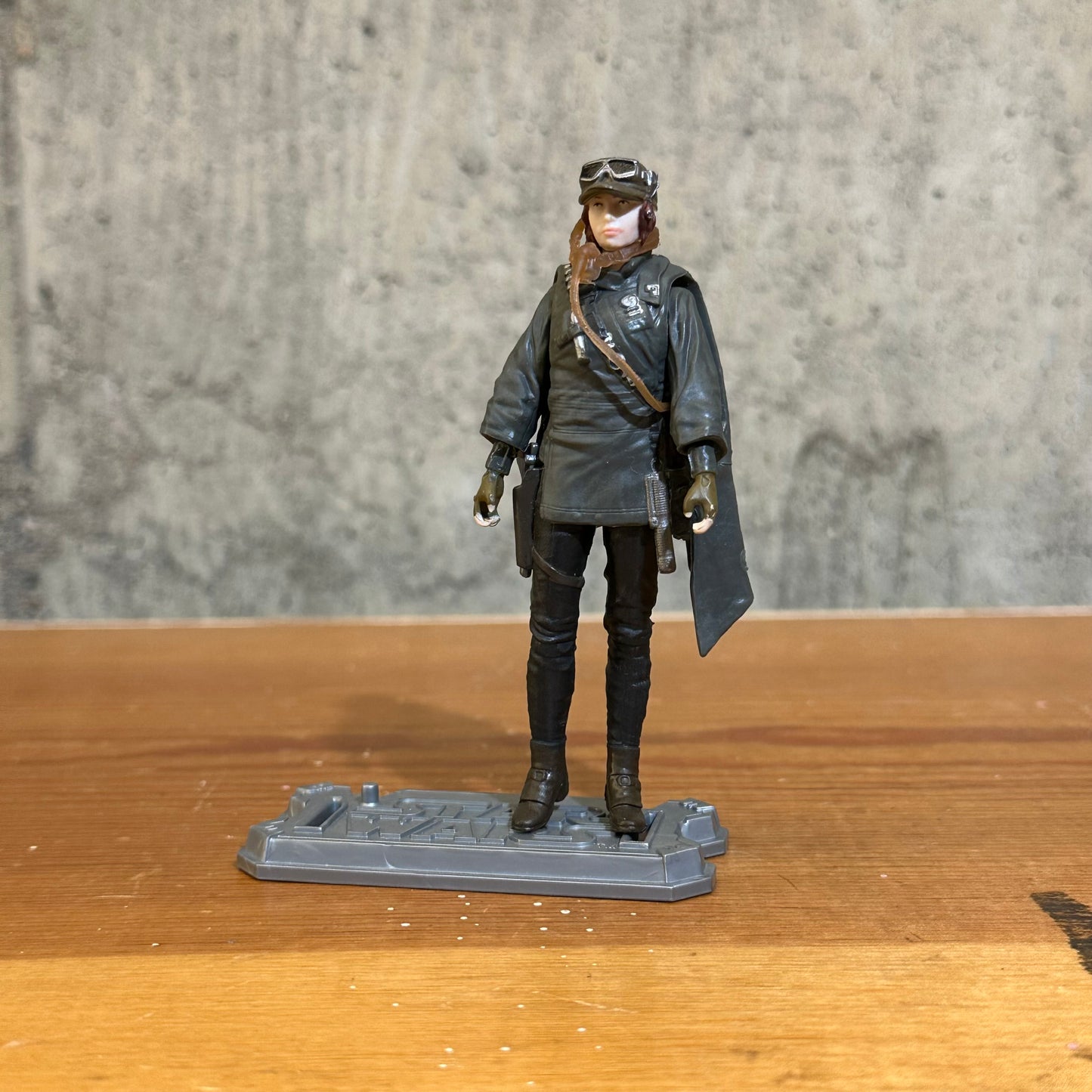 Jynn Erso 3.75” Star Wars action figure Toy