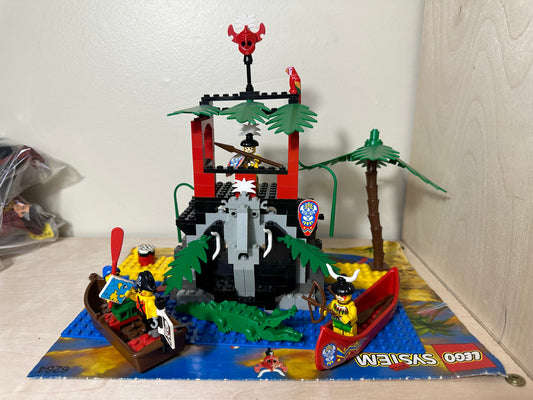 Lego 6264 Forbidden Cove Islanders Pirates Vintage Lego System