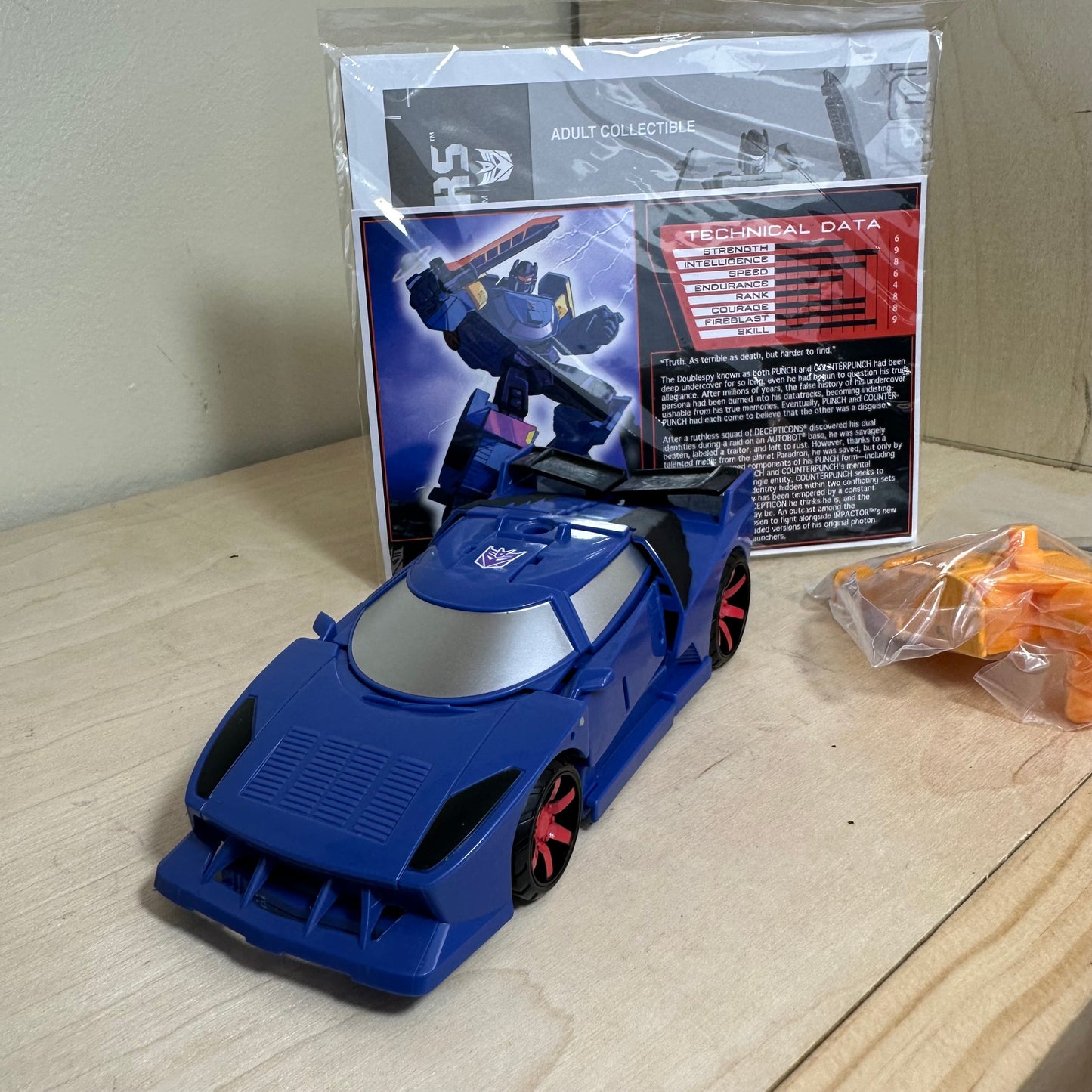 Transformers Club Deluxe Class Counterpunch Autobot Transformer Action Figure Toy Subscription Service