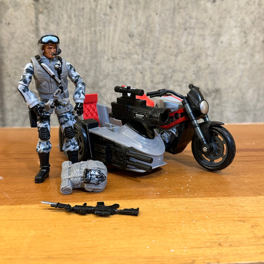 GI Joe The Rise of Cobra Snarler Cycle W/ & Rollbar Hasbro 2009
