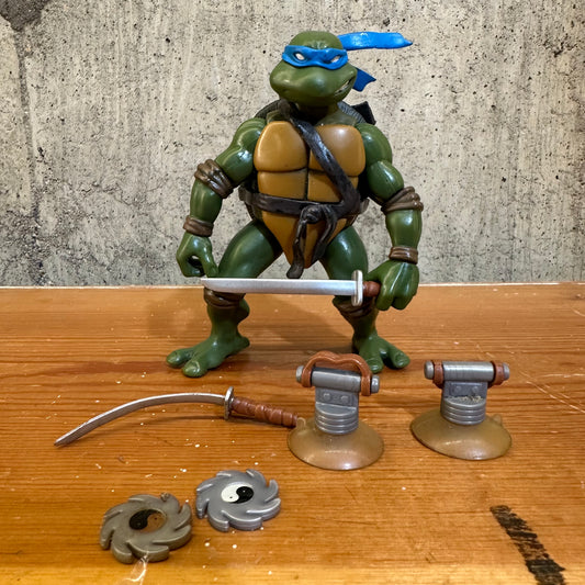 2002 Playmates TMNT 5" Leonardo Action Figure Suction Climbing Complete!