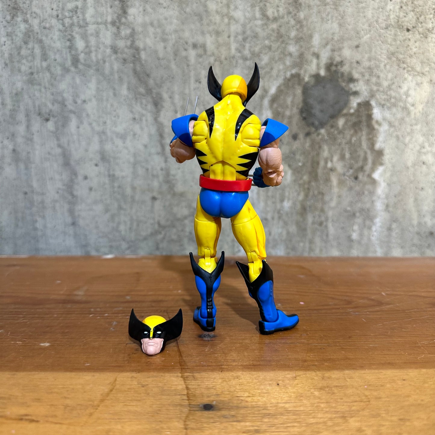 Wolverine X-Men 97’ incomplete Marvel Legends action figure