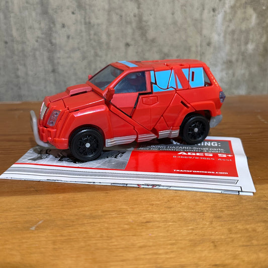 Ironhide Transformers Universe Classics Deluxe Class Complete