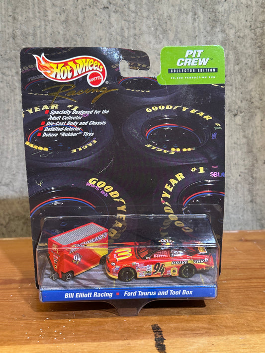 Bill Elliot Hot Wheels Pit Crew Set McDonald’s Sealed